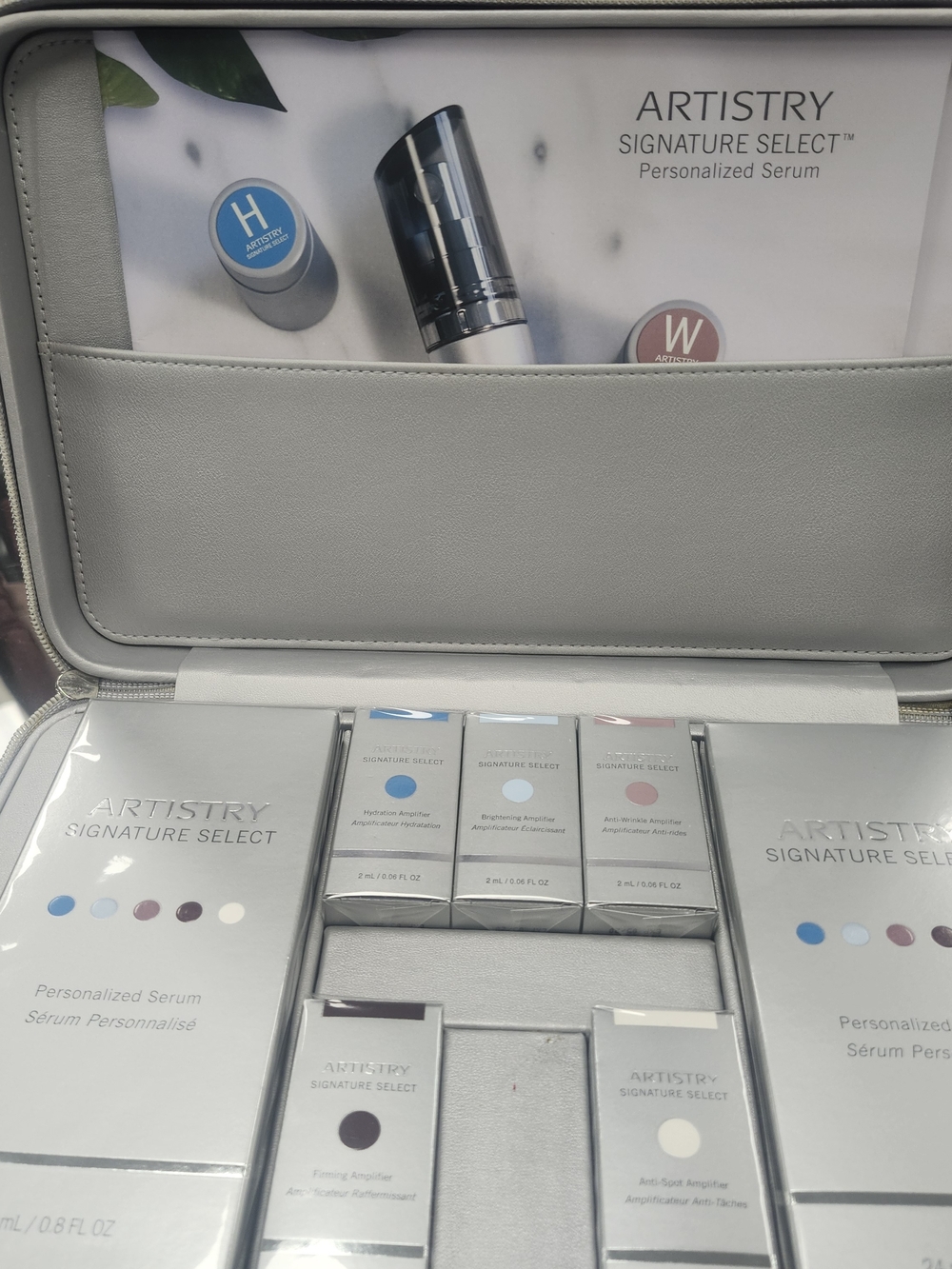 BNIB Artistry Signature Select Personalized Serum Set – Silver/White
